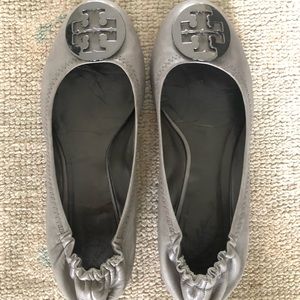Tory Burch Gray Leather Minnie Travel Ballet Flats